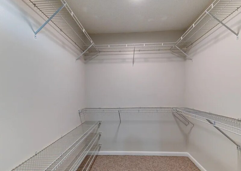 Building Photo - 504 Greenwich Dr