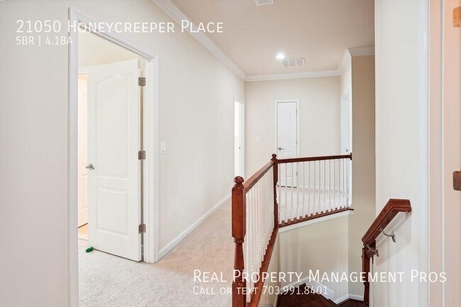 Building Photo - 21050 Honeycreeper Pl