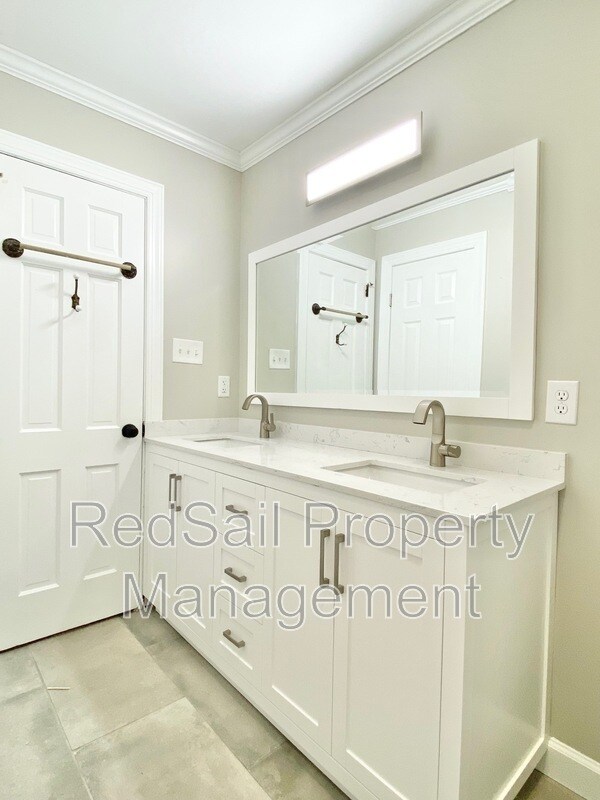 Building Photo - 801 Wormley Creek Dr