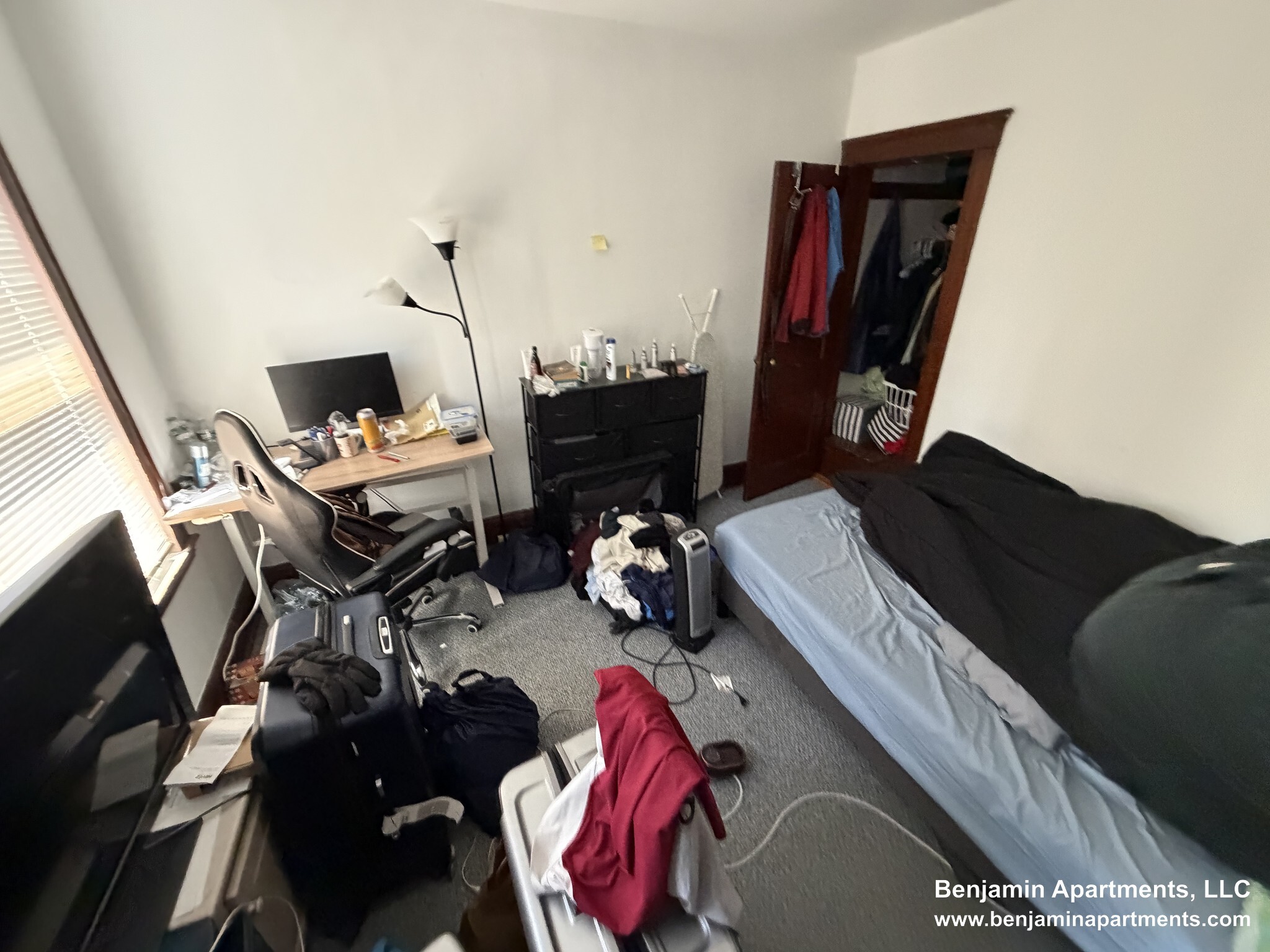 Building Photo - 23 Moraine St