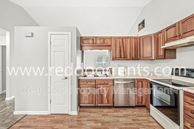 Building Photo - 10051 Long Meadow Dr