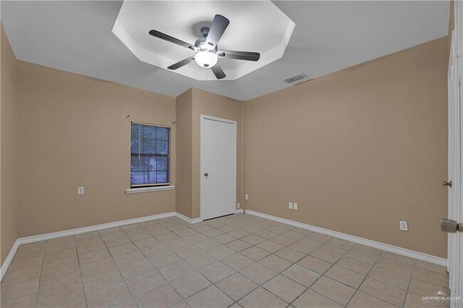 Building Photo - 1814 Mimosa St