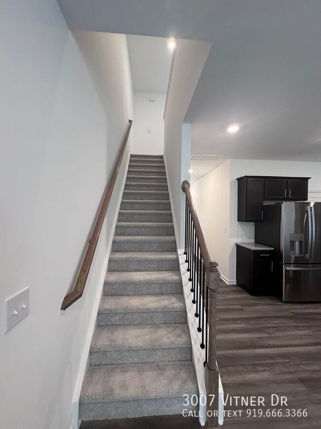 Building Photo - 3007 Vitner Dr