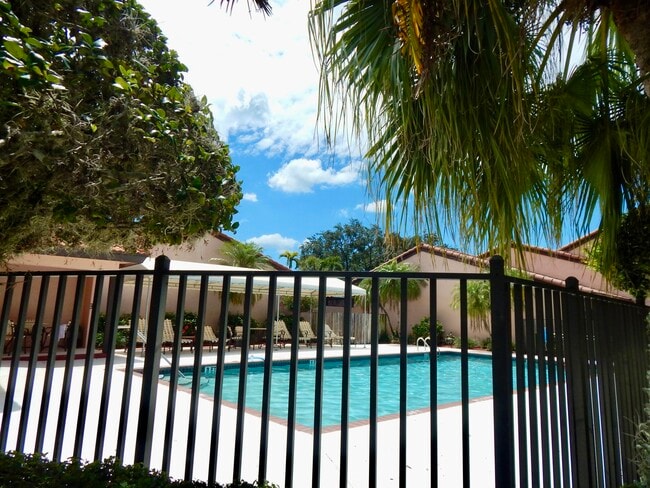 Building Photo - 22864 Marbella Cir