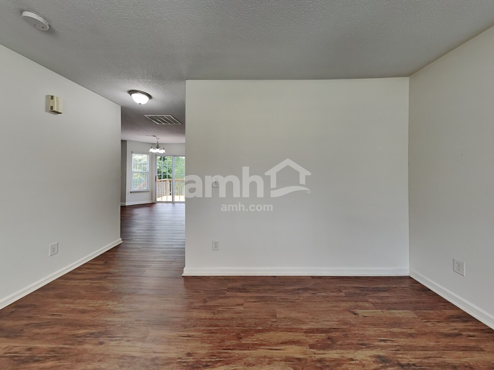 Building Photo - 211 Juniper Leaf Way