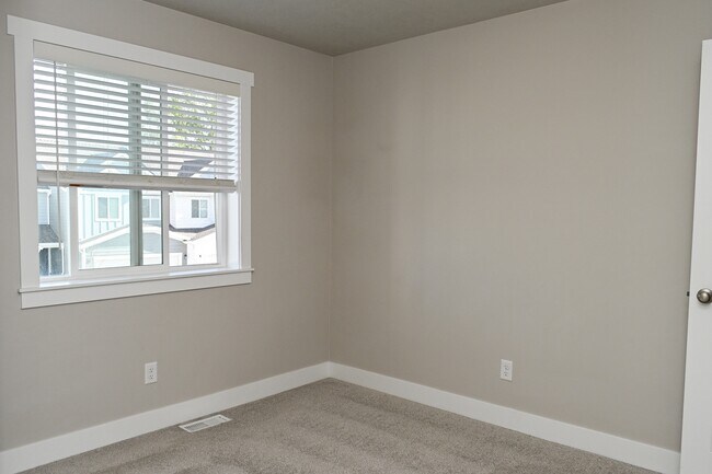 Building Photo - 2781 W 4140 S