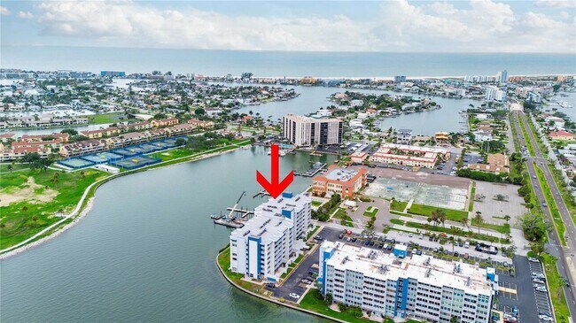 Building Photo - 450 Treasure Island Causeway