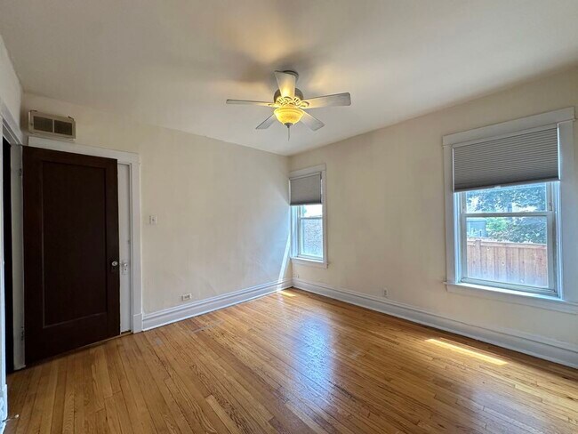 Building Photo - 3449 W Schubert Ave