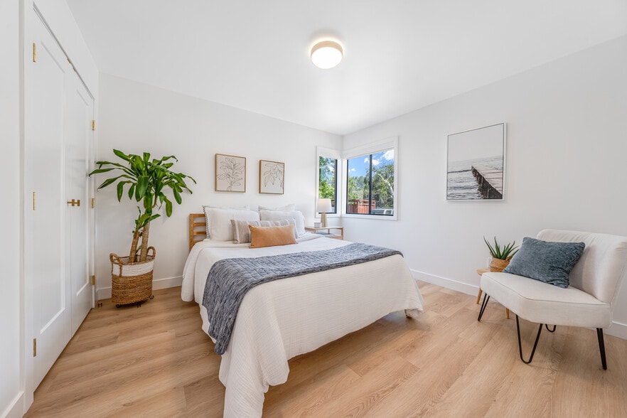 Building Photo - 40 Seacliff Dr