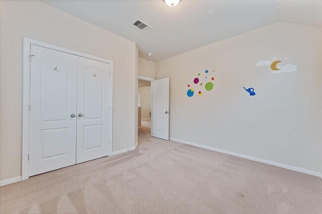 Building Photo - 26116 Chivalry Ct