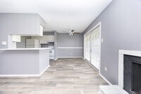 Building Photo - 13480 S Thorntree Dr