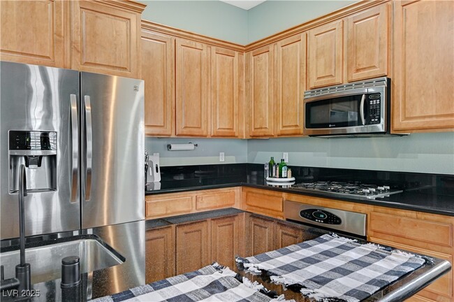 Building Photo - 11375 Belmont Lake Dr