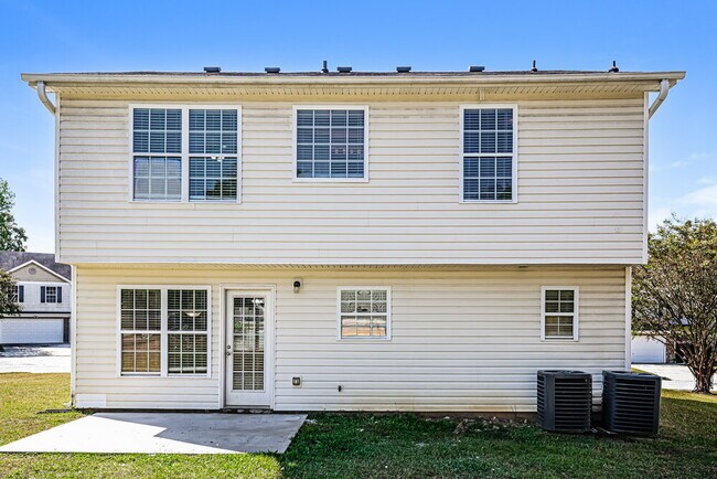 Building Photo - 5792 Castlebrook Dr