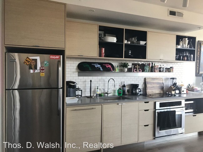 Building Photo - 807 V St NW