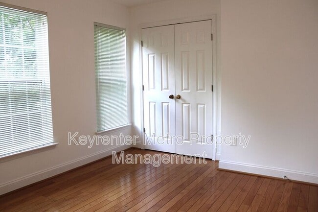 Building Photo - 13800 Fareham Ln