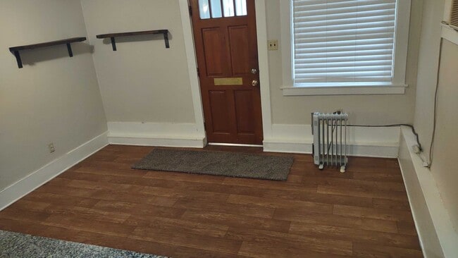 Building Photo - 521 T St