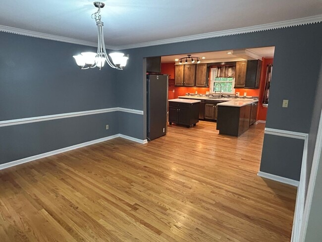 Building Photo - 5 Bed | 3.5 Bath House in Raleigh