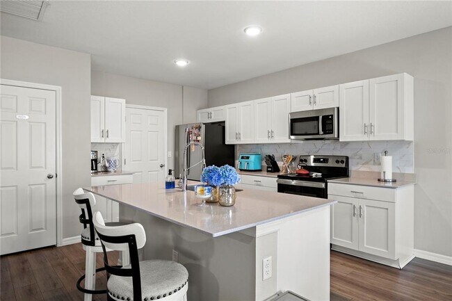 Building Photo - 7580 Freesia Trce