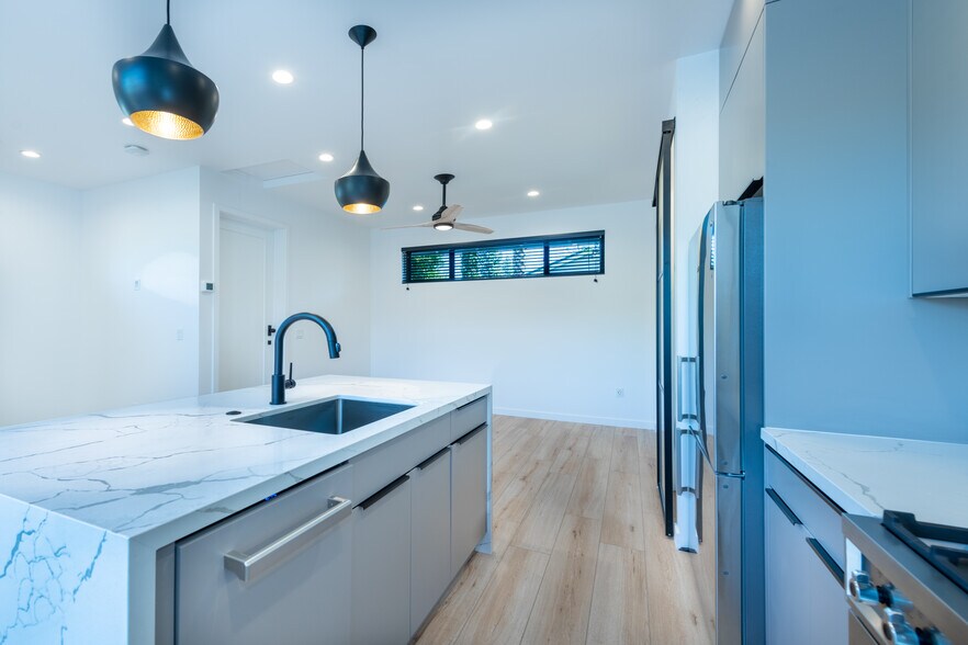 Building Photo - 18740 Merridy St