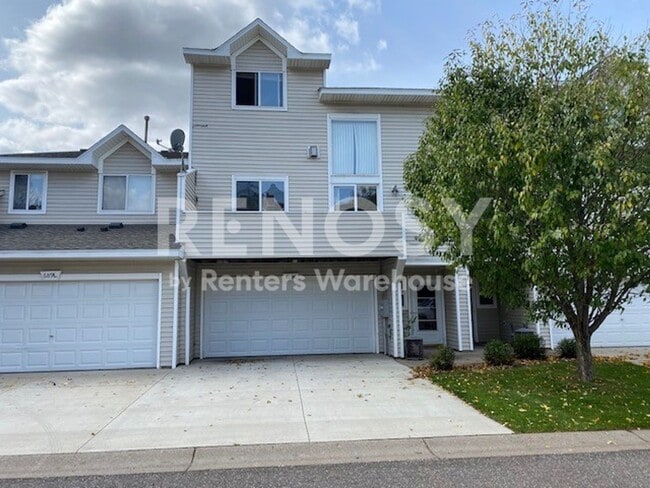 Building Photo - Available now - Spacious 2 Bedroom 2 Bath Townhome in Woodbury