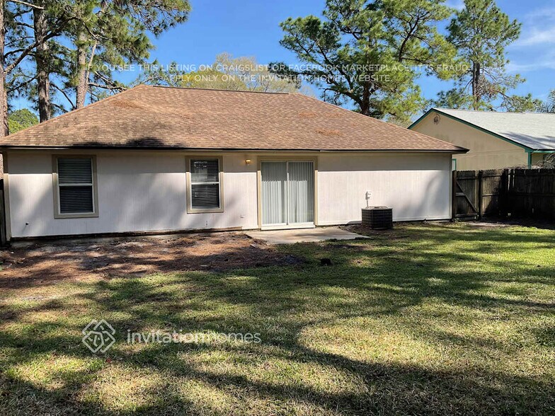 Building Photo - 2094 St Martins Dr W