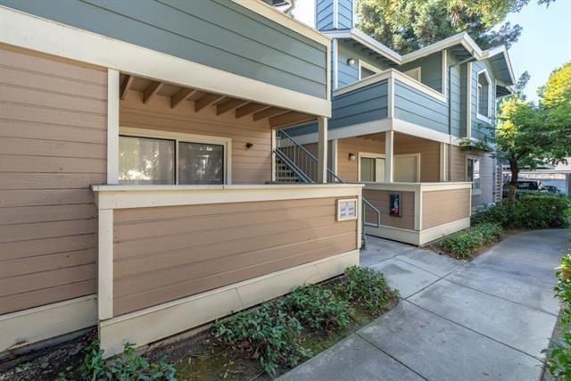 Primary Photo - 2695 Somerset Park Cir