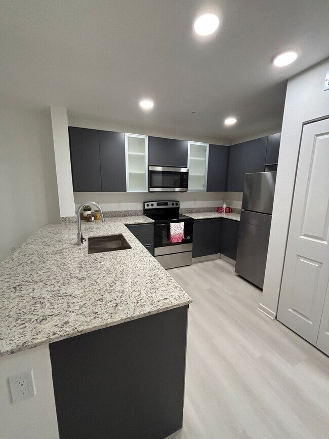 Building Photo - 5579 Millenia Park Blvd