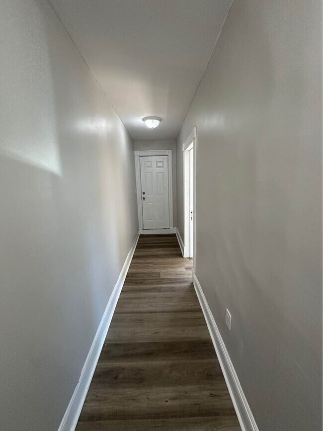 Building Photo - 1328 Pittston Ave