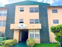 Building Photo - 110 Royal Palm Rd