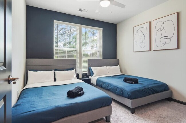 Building Photo - 1550 Dunn Rd