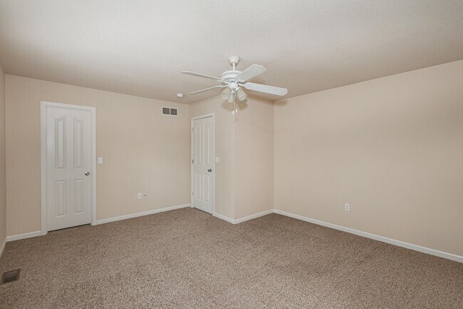 Building Photo - 307 Burnside Dr