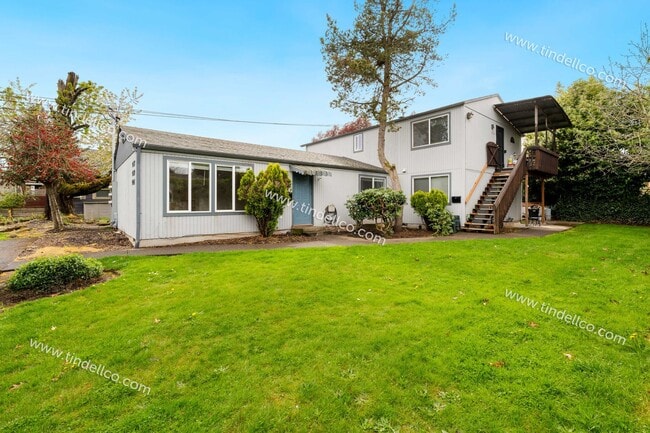 Building Photo - 237-05