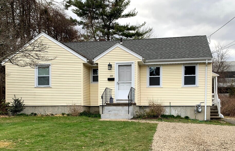 Building Photo - 100 Waller Rd