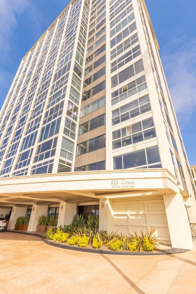 Building Photo - 939 Coast S Blvd