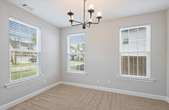Building Photo - 3076 Lobella Dr