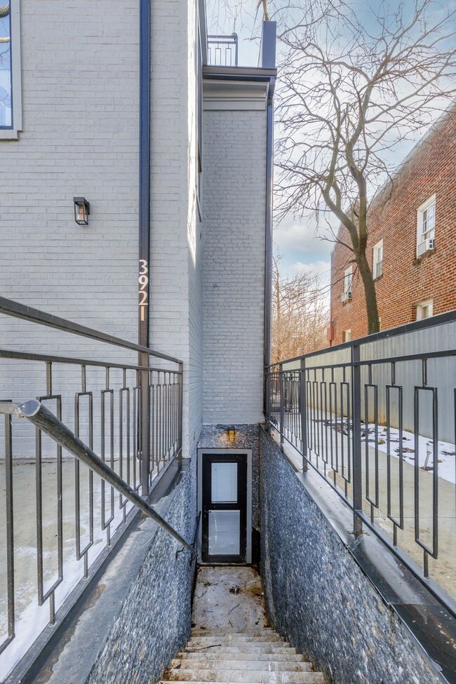 Building Photo - 3921 W St NW