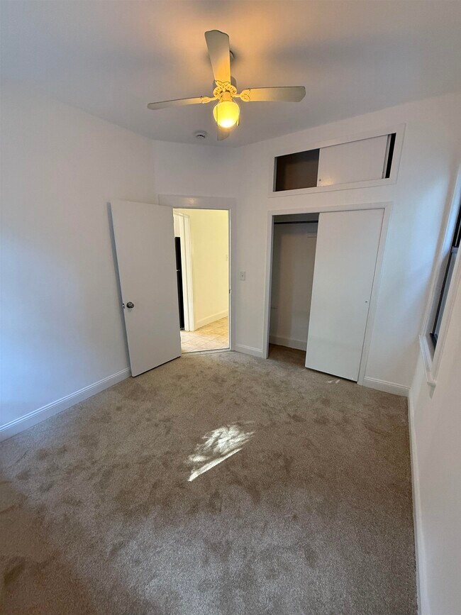 Building Photo - 644 WESTSIDE Ave