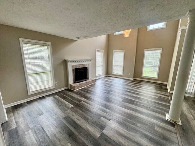 Building Photo - 3484 Shady Woods Cir
