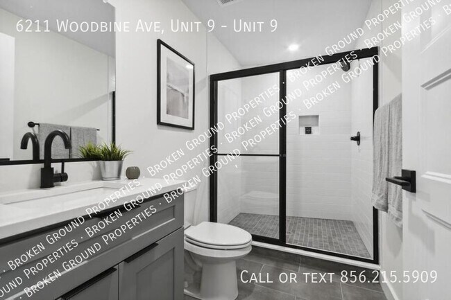 Building Photo - 6211 Woodbine Ave