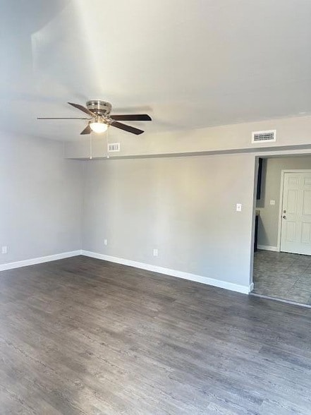Building Photo - 4100 N Ocoee St