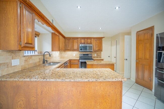 Building Photo - 4219 Meadowchase Ln