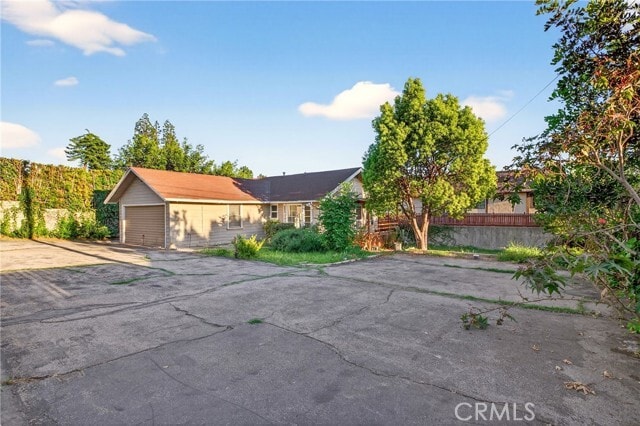 Building Photo - 316 W Kenneth Rd