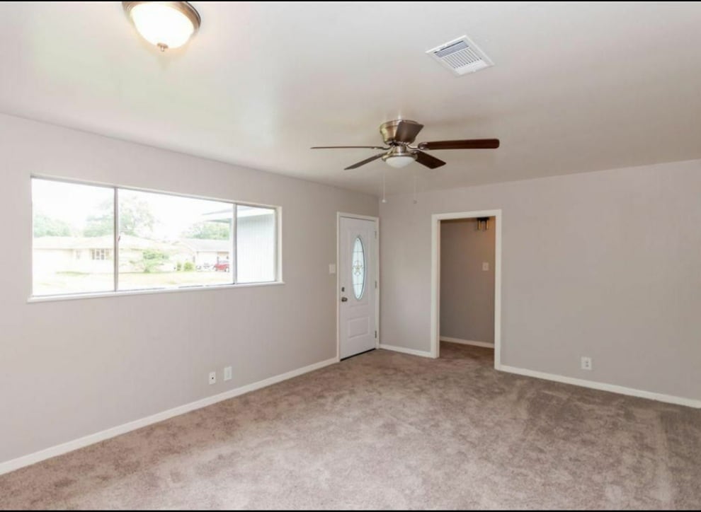Building Photo - 3633 Bowling Ln