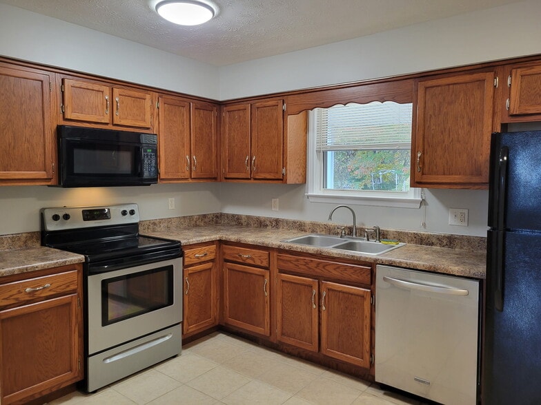 Building Photo - 54 Agappa Ln