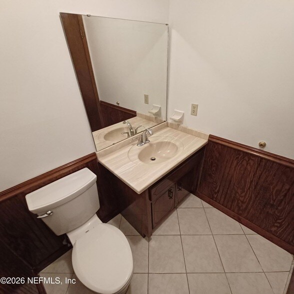 Building Photo - 2295 Foxwood Dr