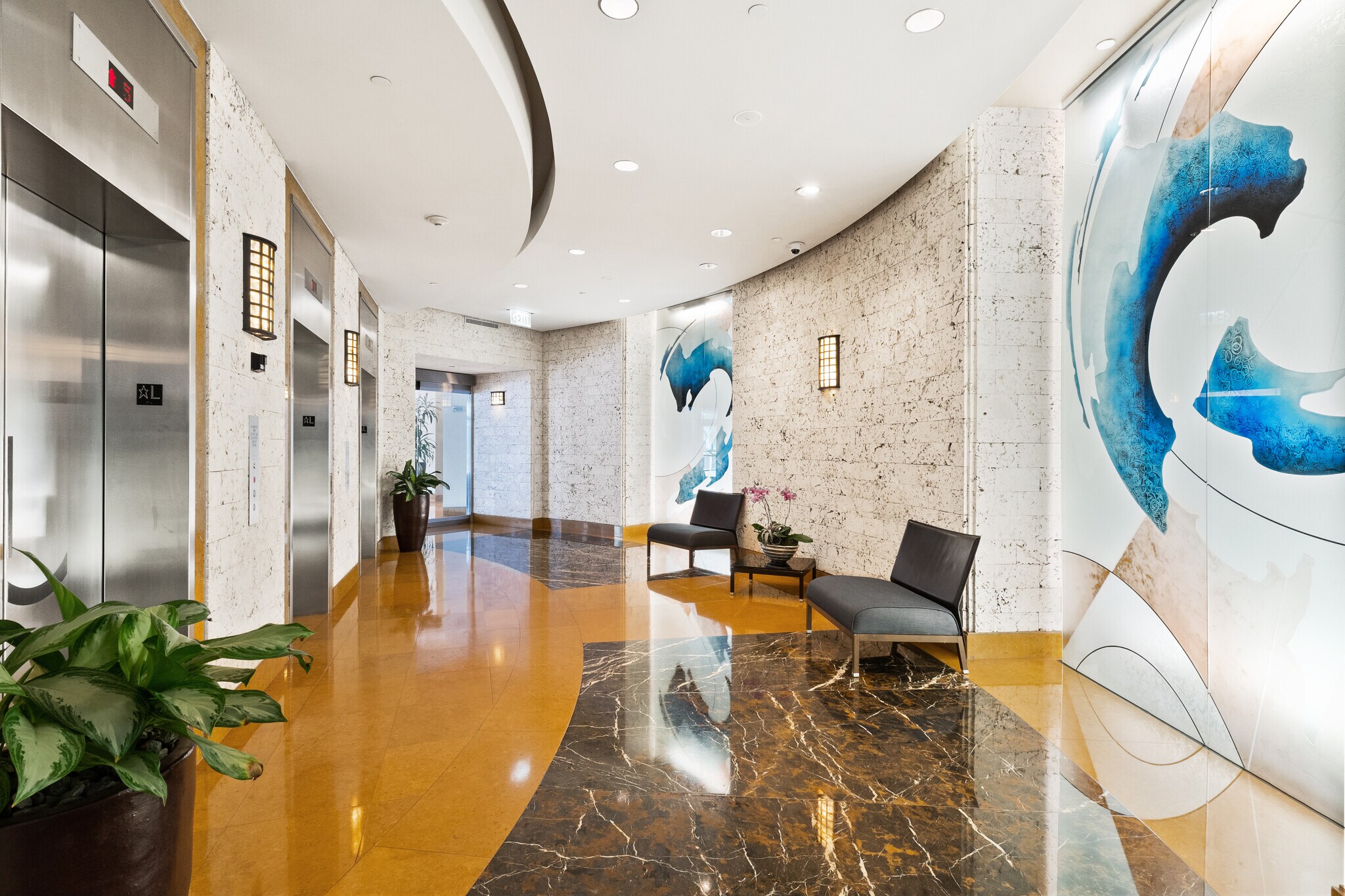 Building Photo - 801 Brickell Key Blvd