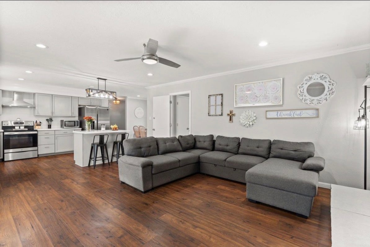 Building Photo - 12100 Woodland Ave NE