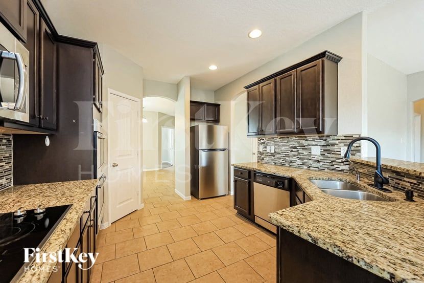 Building Photo - 3218 Storm Watch