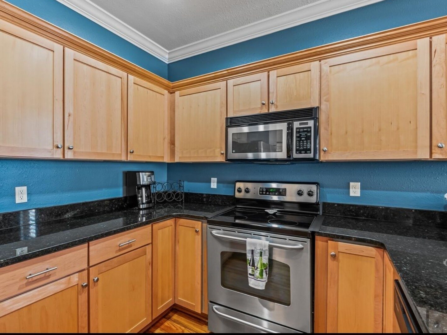 Building Photo - 415 Saint Francis St