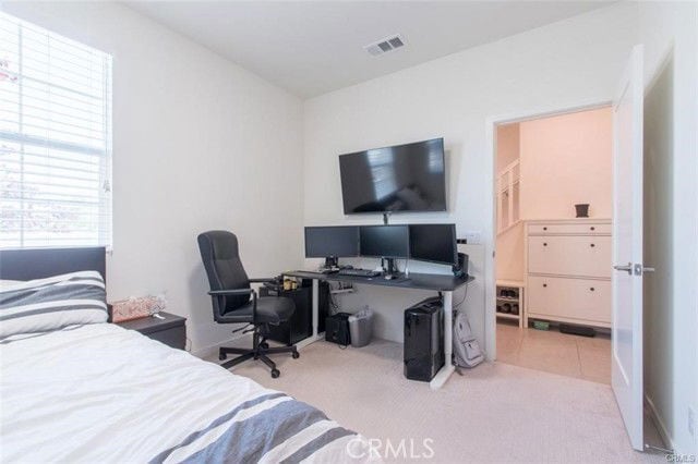 Building Photo - 140 Paramount